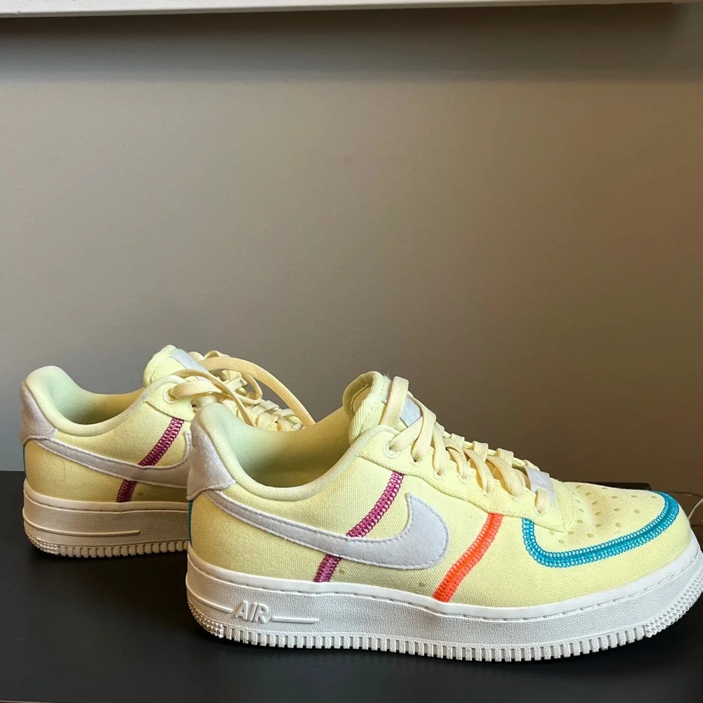 Nike Wmns Air Force 1 '07 Low LX 'Stitched Canvas - Life Lime' - Picture 6 of 10